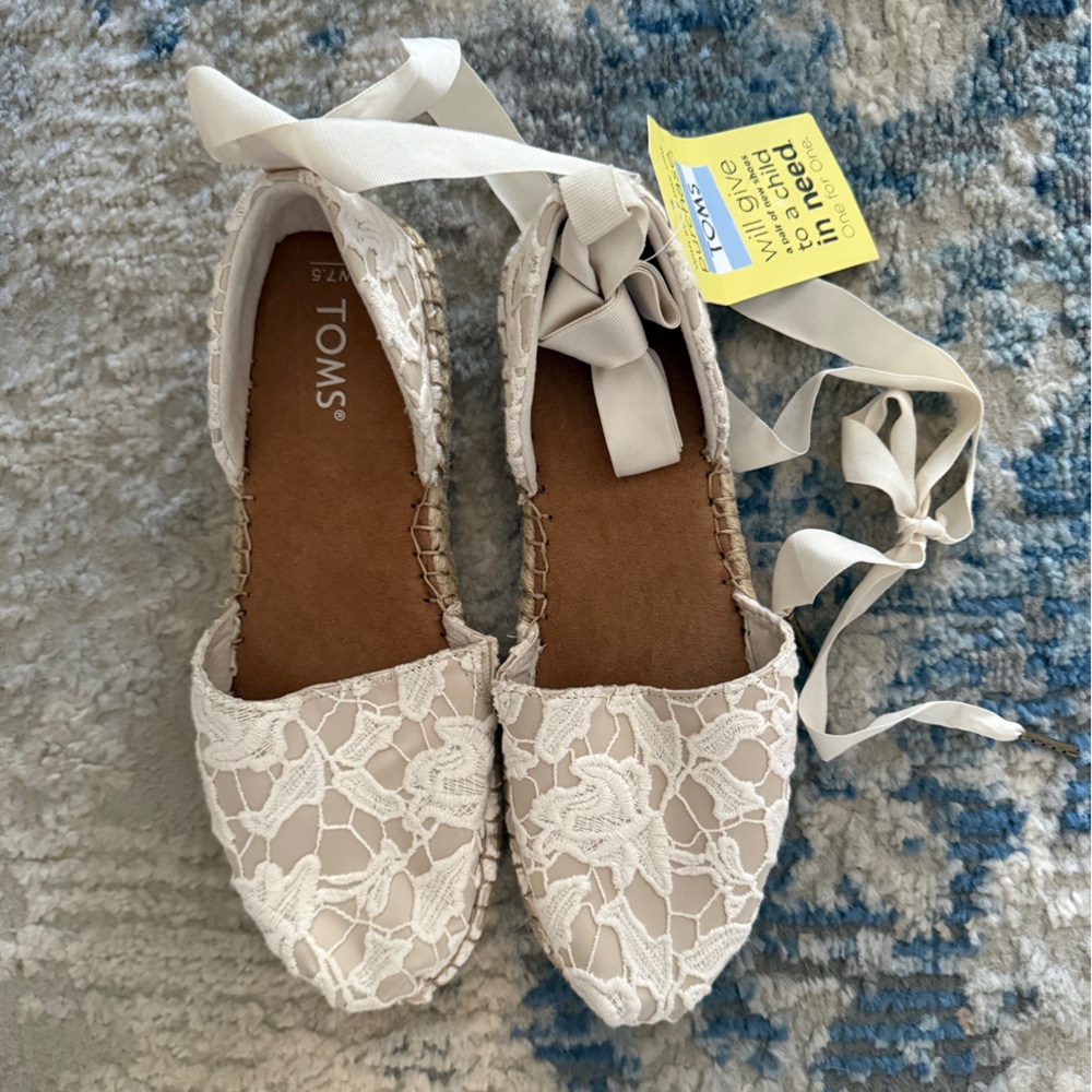 TOMS Women's Lace Espadrilles Strappy Ankle - Cream 7.5